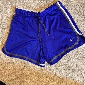 Nike women’s gym shorts